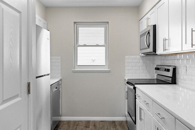 Rosol Court Apartments