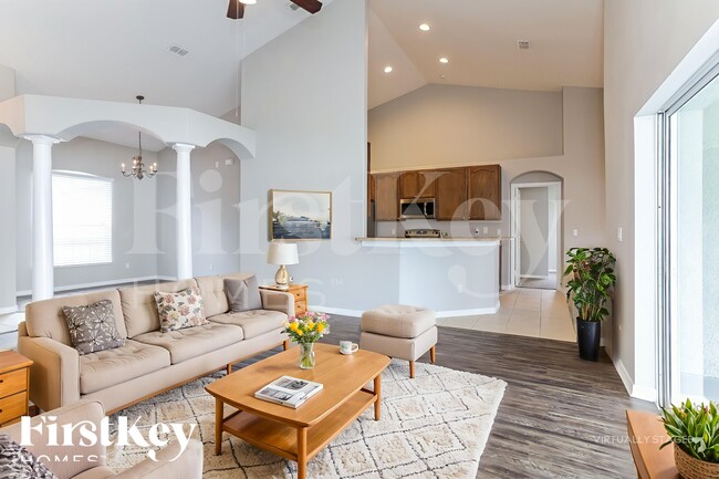 Photo - 4648 Huron Bay Cir