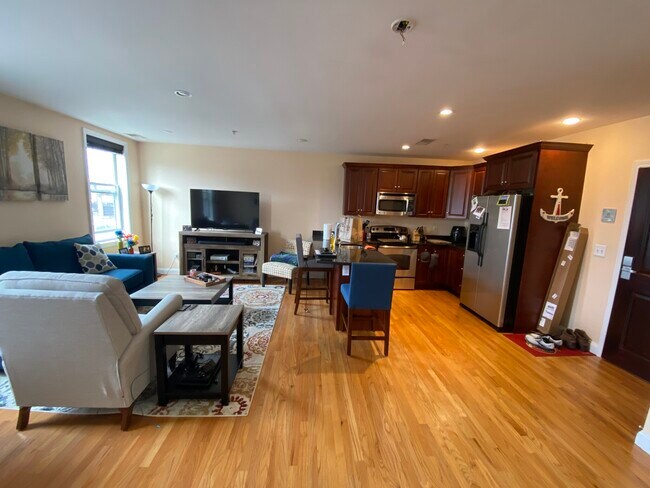 Photo - 100 Fellsway W Unit 201
