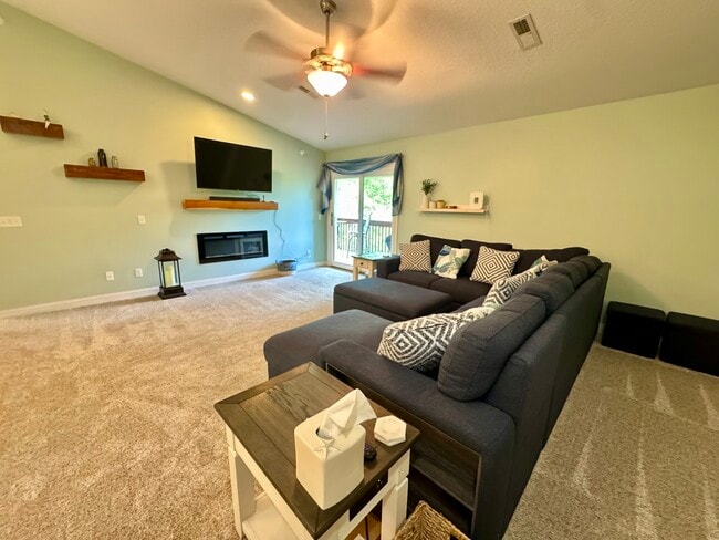 Photo - 4102 Creek Hill Dr Unit 4102