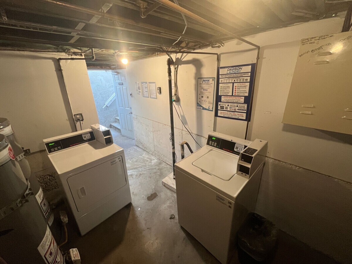 Photo - 605 Kelton Ave