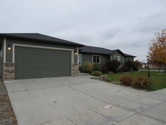 Photo - 4 Bedroom Townhome in River Pointe Subdivison