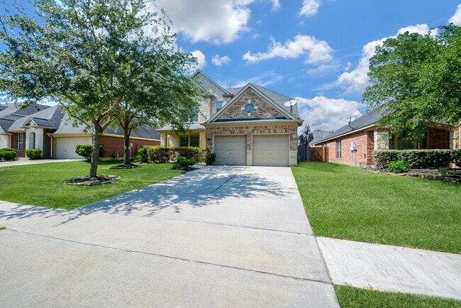 Building Photo - 13027 Sweetgum Shores Dr