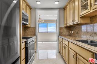 Photo - 10701 Wilshire Blvd
