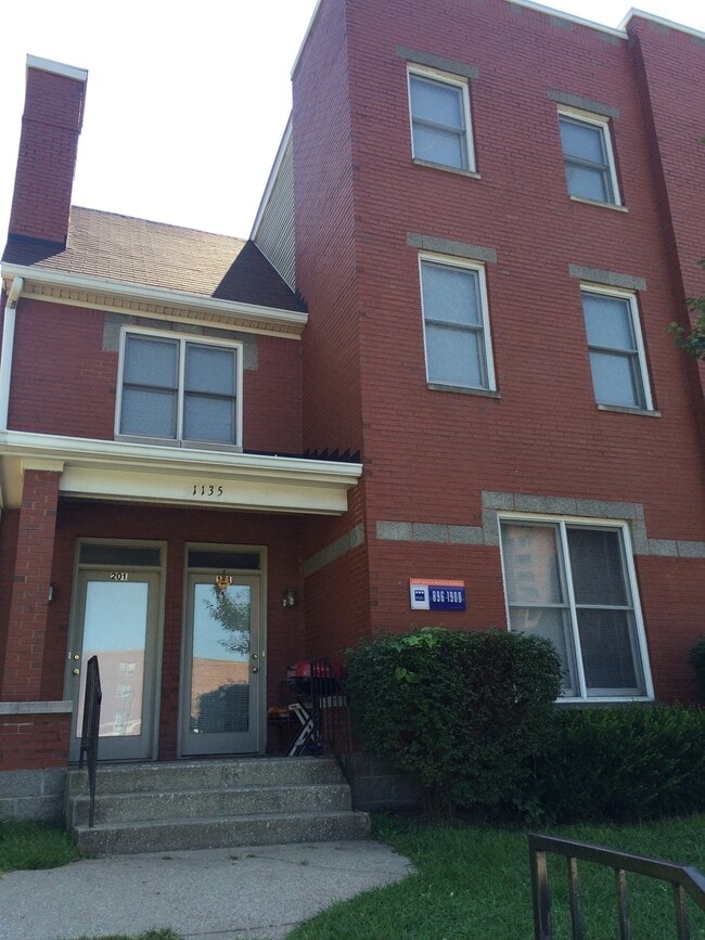 Photo - 3 Bedroom/1 Bath in Old Louisville Unit 1135-102