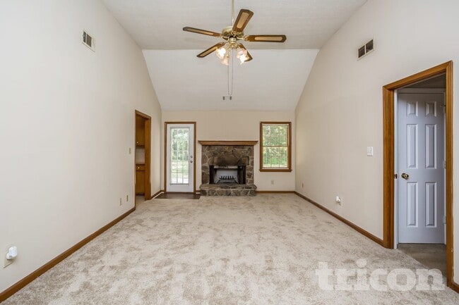 Photo - 30 Blackberry Ln