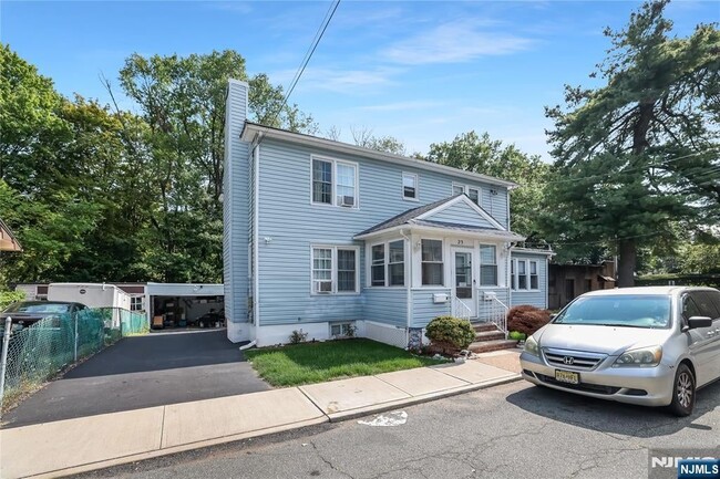 Photo - 25 Smith Ave