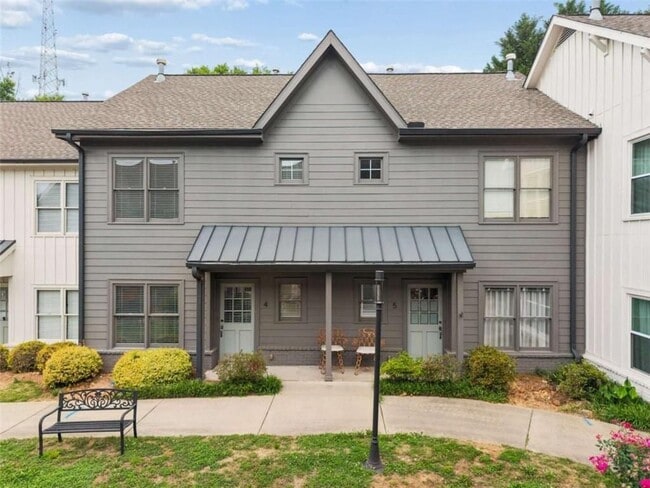 Building Photo - 1516 Howell Mill Rd NW