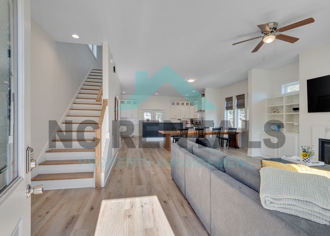 Photo - 1501 E Jones St