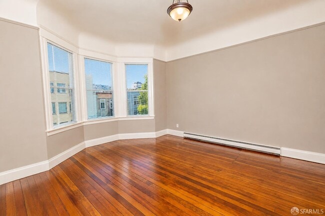 Photo - 1759 Hyde St