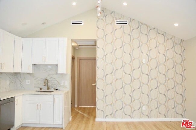 Photo - 8235 Alcove Ave