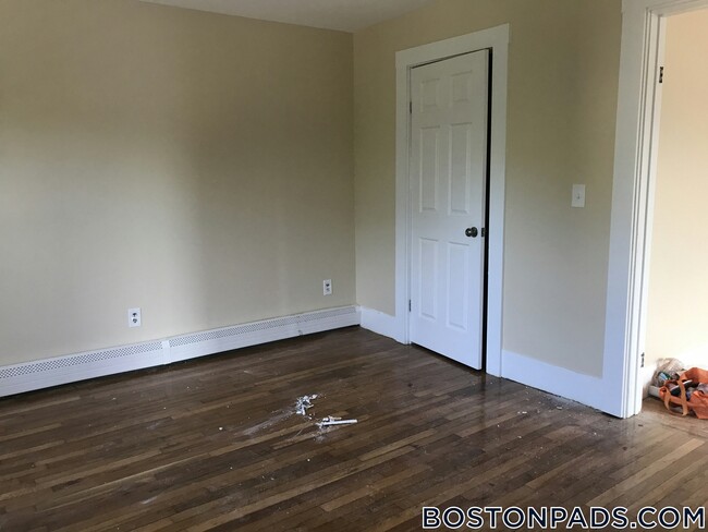 Photo - 53 W Seventh St Unit 3