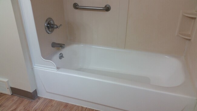 Photo - 10 Parkdale Dr