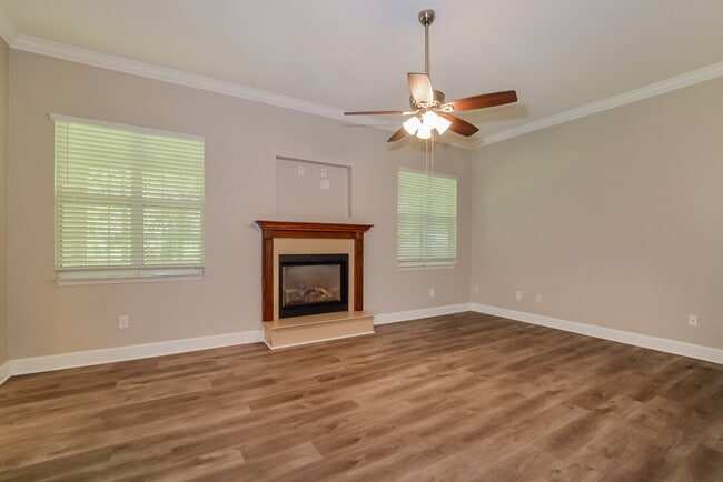 Photo - 958 Belle Oak Dr