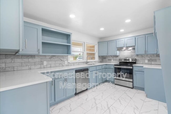 Building Photo - 9412 Britton Cir