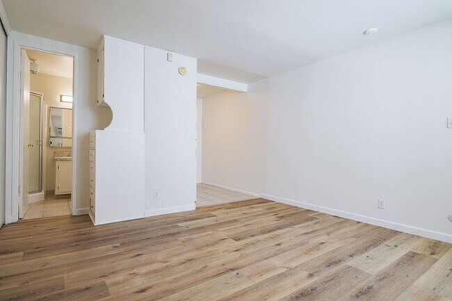 Cozy Apartment in Koreatown