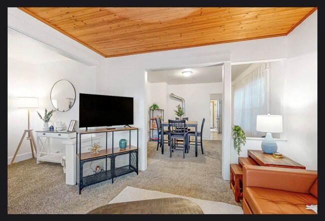 Photo - 5515 S Corbett Ave