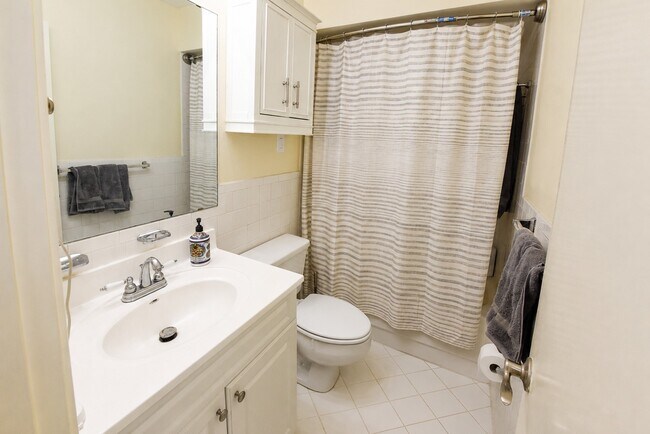Photo - 2601 Bellefontaine Unit C111