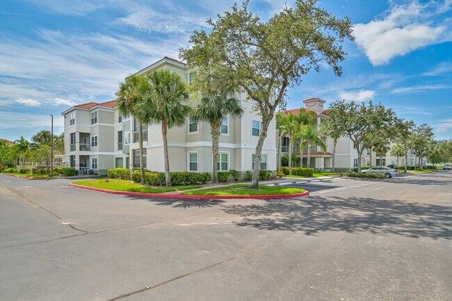 Photo - ** RARE 1 bed/1bath Condo in North Bonita ...
