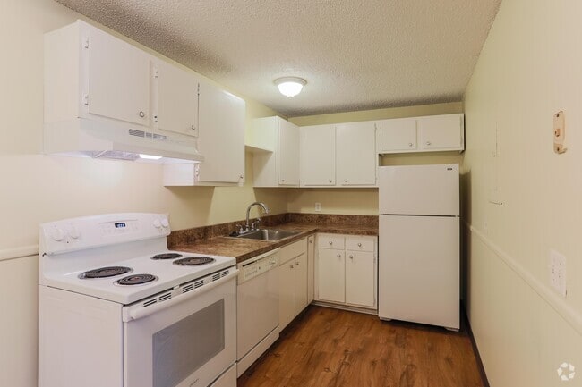 1 HAB, 1 BA: 710 ft²