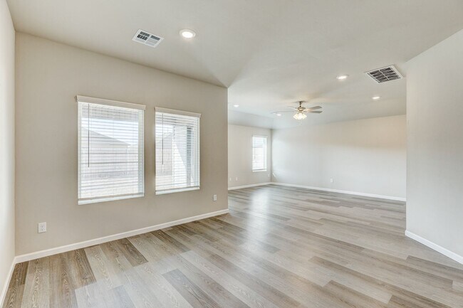 Photo - 10508 SW 41st Pl
