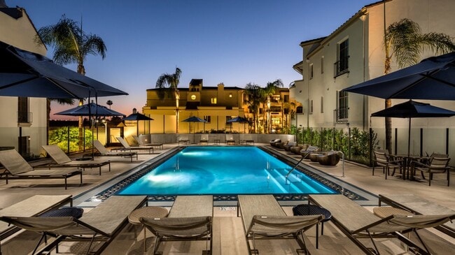 Photo - 1040 Glendon Ave Unidad 2188