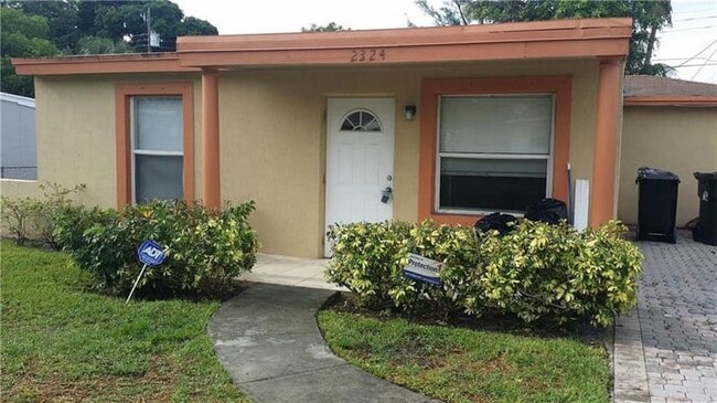 Building Photo - 2324 NW 14th St Rental