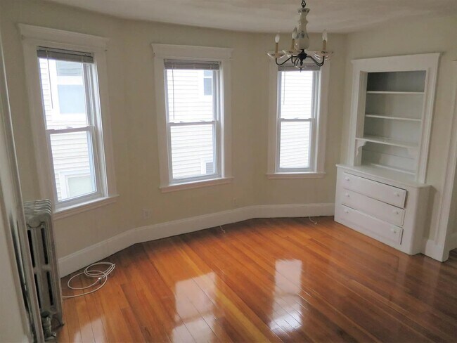 Photo - 96 Conwell Ave Unit 3