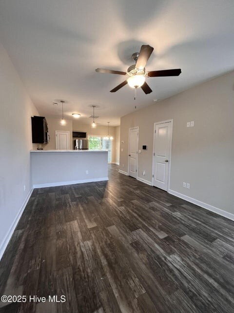 Photo - 2 Jaydn Dr W