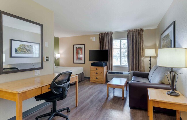Furnished Studio-Atlanta - Lenox