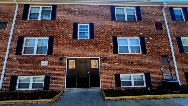 3810 Chamberlayne Ave Unidad H