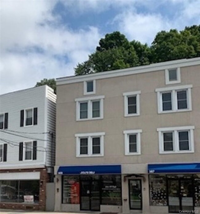Building Photo - 165-167 E Main St Unit 2A