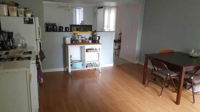 Photo - 320 W Sycamore St Unit 2