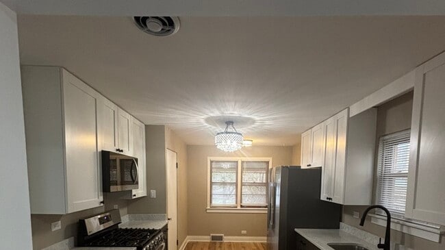 Photo - 3334 Prairie Ave