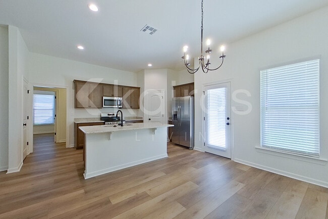 Photo - 102 Hendrix Rd