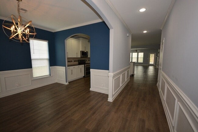 Photo - "Luxurious 5-Bed in, Pooler!"