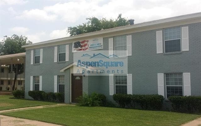 Building Photo - 1705 S 3rd St