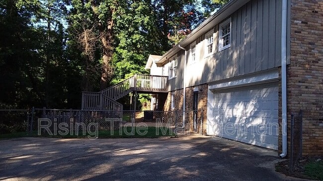 Photo - 1248 Old Oak Cir