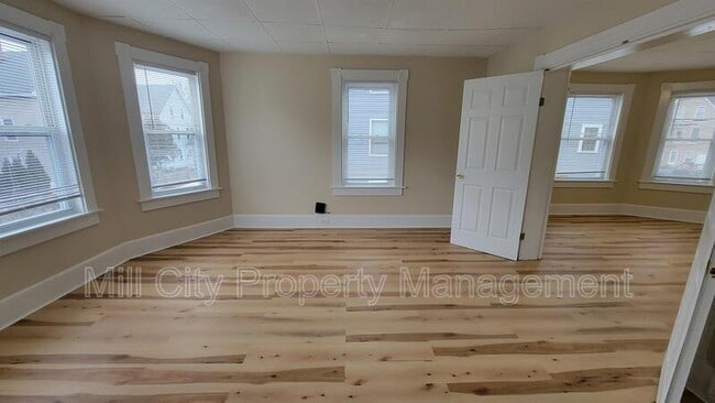 Photo - 414 Cedar St