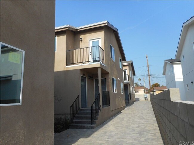 Photo - 3521 Percy St