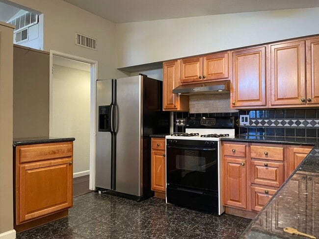 Photo - 1150 Pecos Way Unit Main