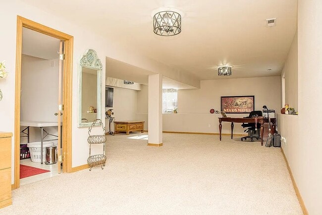 Photo - 2137 Valley View Dr