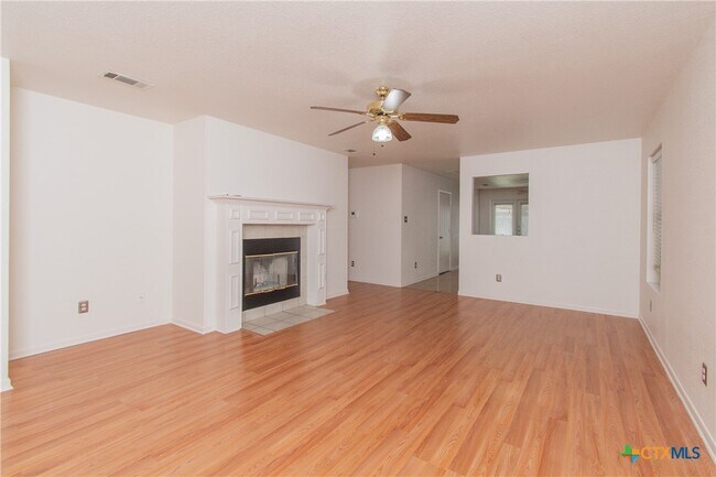 Photo - 2907 Lantana Dr