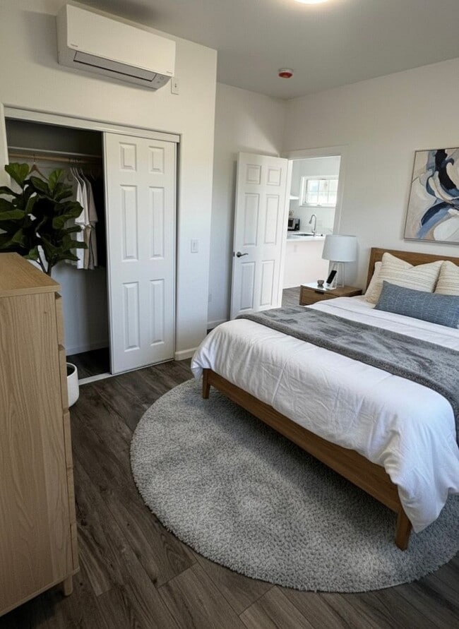 Photo - 931 W 23rd St Unit 931