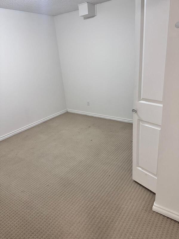 Photo - 3518-3578 78 St NW