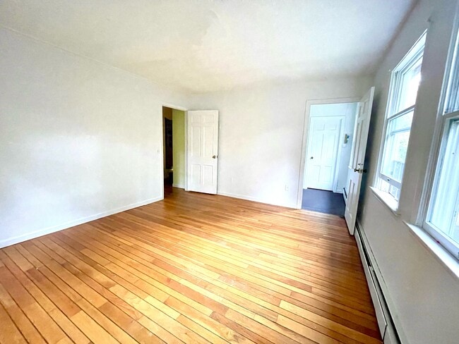 Building Photo - 436 Long Plain Rd