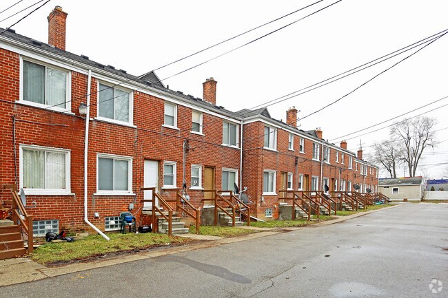 Photo - 76-98 Martin Luther King Jr Blvd N