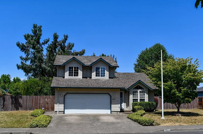 Photo - 547 NE 27th St