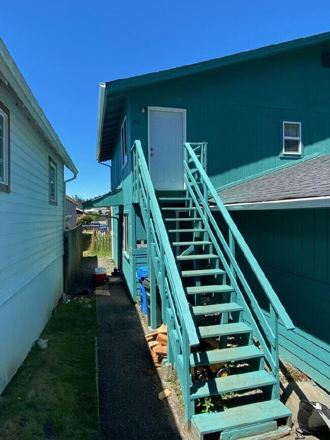 Photo - ELM Unit 255