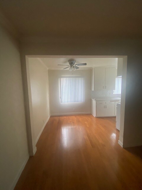 Photo - 13440 Burbank Blvd